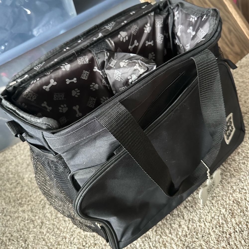 Rolling Dog Bag
